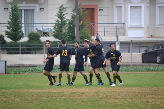 ΛΥΚΟΙ 2014 - 15 ΠΑΝΗΓΥΡΙΚΟ - ΓΚΟΛ 1