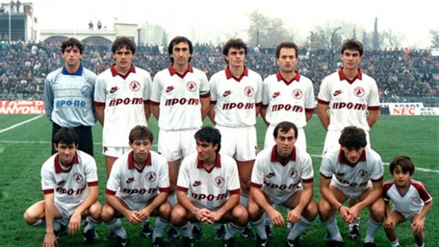 ΠΡΩΤΑΘΛΗΤΡΙΑ ΑΕΛ 1988