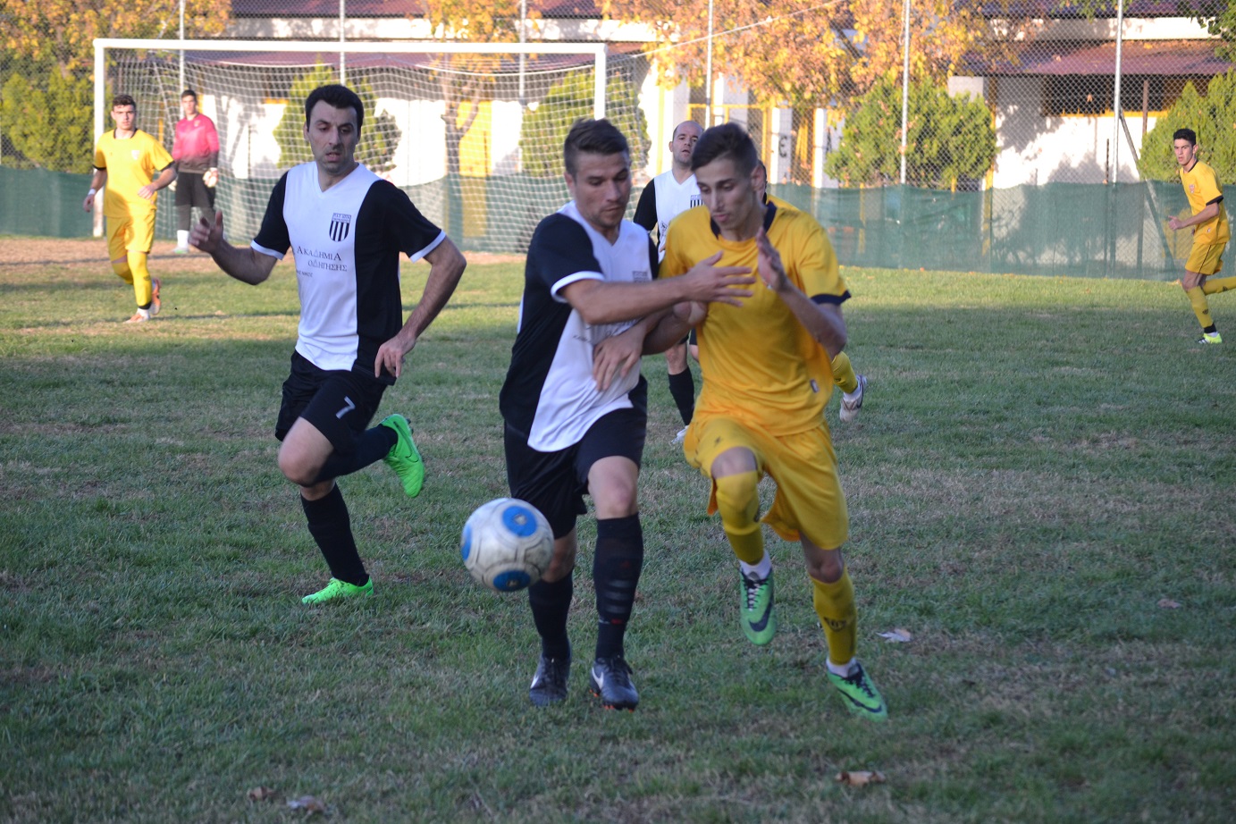 ΑΤΡΟΜΗΤΟΙ/ΘΥΕΛΛΑ - ΤΖΑΛΑΜΠΥΡΑΣ