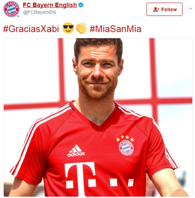 Bayern paid their own tribute to Alonso as he headed out for his final training session 