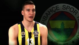 Μπογκντάνοβιτς: «Θέλω να δείχνω ότι είμαι ο καλύτερος στο παρκέ» (vid)
