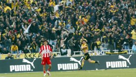 Η 4άρα της ΑΕΚ στον Ολυμπιακό και τα… δάχτυλα του  Ριβάλντο!