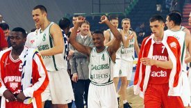 Ολυμπιακός - Ζαλγκίρις: Ο ημιτελικός στο Final 4 του 1999 (pics & vid)