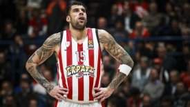 Καραπαπάς: «Ολυμπιακός στα καλά, Θρύλος στα δύσκολα» (pic)