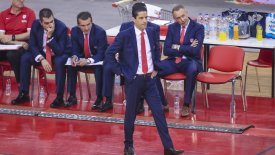 Σφαιρόπουλος: «Να νικήσουμε την Παρασκευή και να τελειώσουμε τη σειρά στο Κάουνας» (vid)