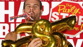 Οι «ερυθρόλευκες» ευχές στον Μπόγρη με τρομερή φωτογραφία! (pic)