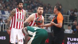Live chat με τον Κωνσταντίνο Μελάγιες
