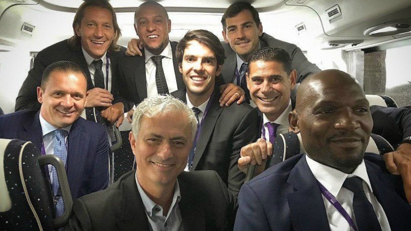 Ρεάλ Μαδρίτης – Μουρίνιο: Αγκαλιές με Πέρεθ, selfie με Κασίγιας (pics)