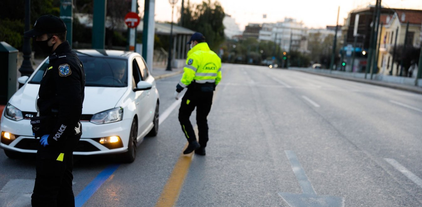 Πέτσας: Είχε αστοχίες το πρόγραμμα voucher - Πότε θα αρθεί το sms στο 13033 για μετακινήσεις