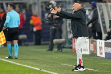 Ο τεχνικός της Σεβίλλης, Χόρχε Σαμπάολι στο παιχνίδι με την Ντόρτμουντ για το Champions League 2022/23