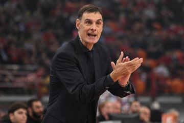 Μπαρτζώκας: "Πώς θα κάνω εγώ προετοιμασία; Οι παίκτες μας θα ταξιδέψουν απευθείας στο Μόναχο"