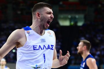 Ο Νίκος Ρογκαβόπουλος