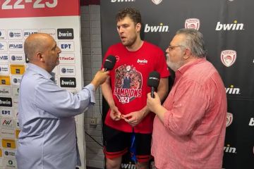 Ο Σάσα Βεζένκοβ στο SPORT24: "Όσοι με αγαπούν θέλουν να πάρω τη σωστή απόφαση, δεν ξέρω ούτε εγώ ποια θα είναι"
