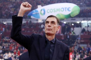 Ο Γιώργος Μπαρτζώκας στο Ολυμπιακός - Φενέρμπαχτσε