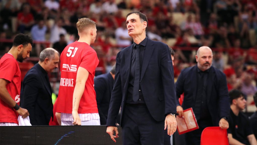 Μπαρτζώκας: «Ευχαριστούμε τους φιλάθλους που ήρθαν σήμερα μετά από το μεγάλο ξενύχτι που έκαναν»