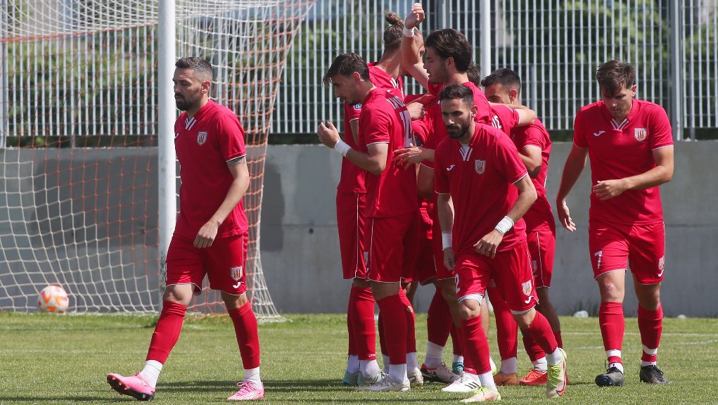 Ο Καμπανιακός έμεινε στην κατηγορία
