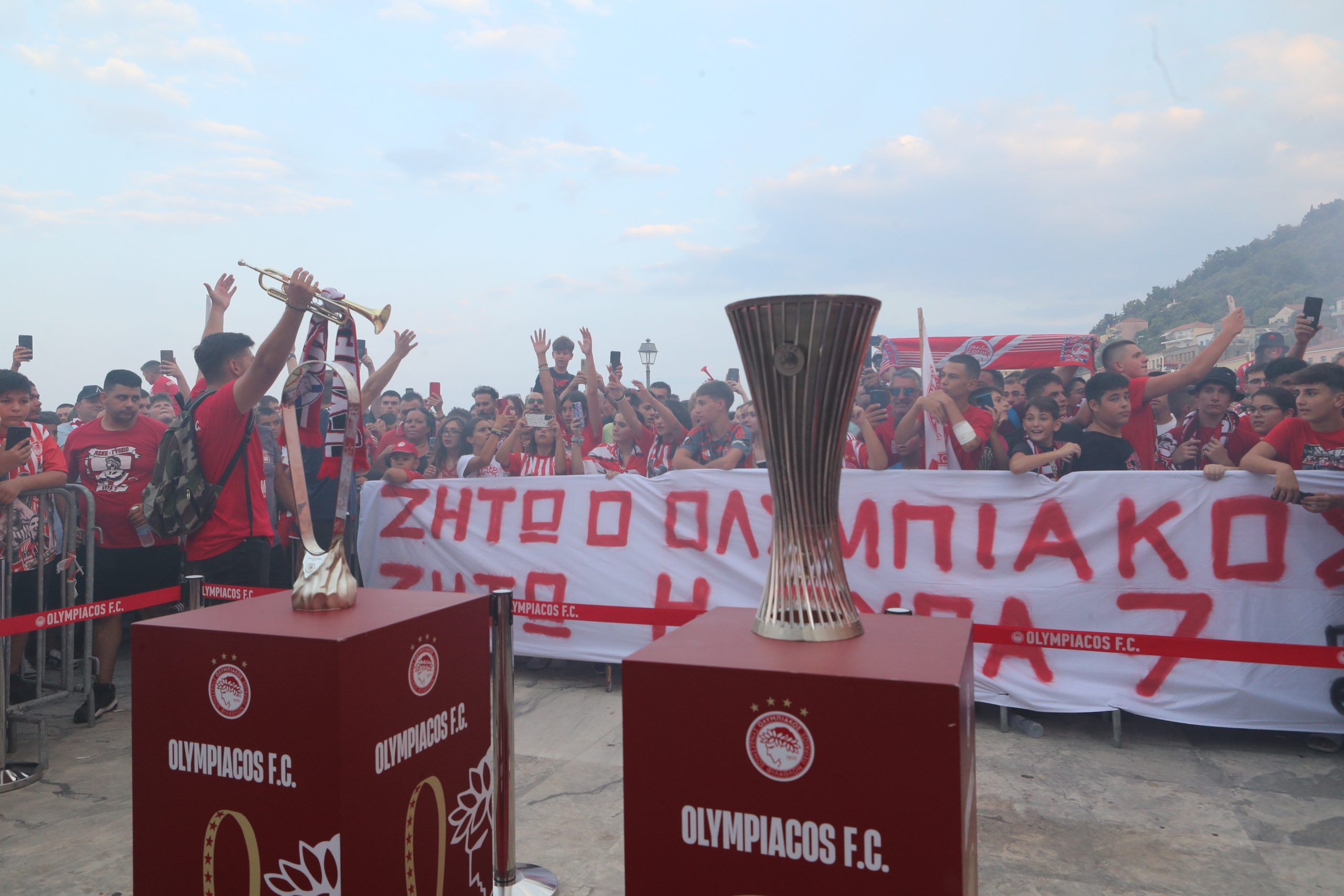 Ερασιτέχνης Ολυμπιακός: «Ολοκληρώθηκε ο πρώτος κύκλος περιοδείας των ευρωπαϊκών τροπαίων»