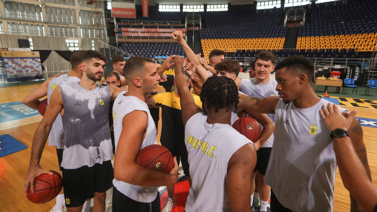 Πρόβλημα με Λαζέφσκι, ίωση ο Μάιλς Τζούνιορ
