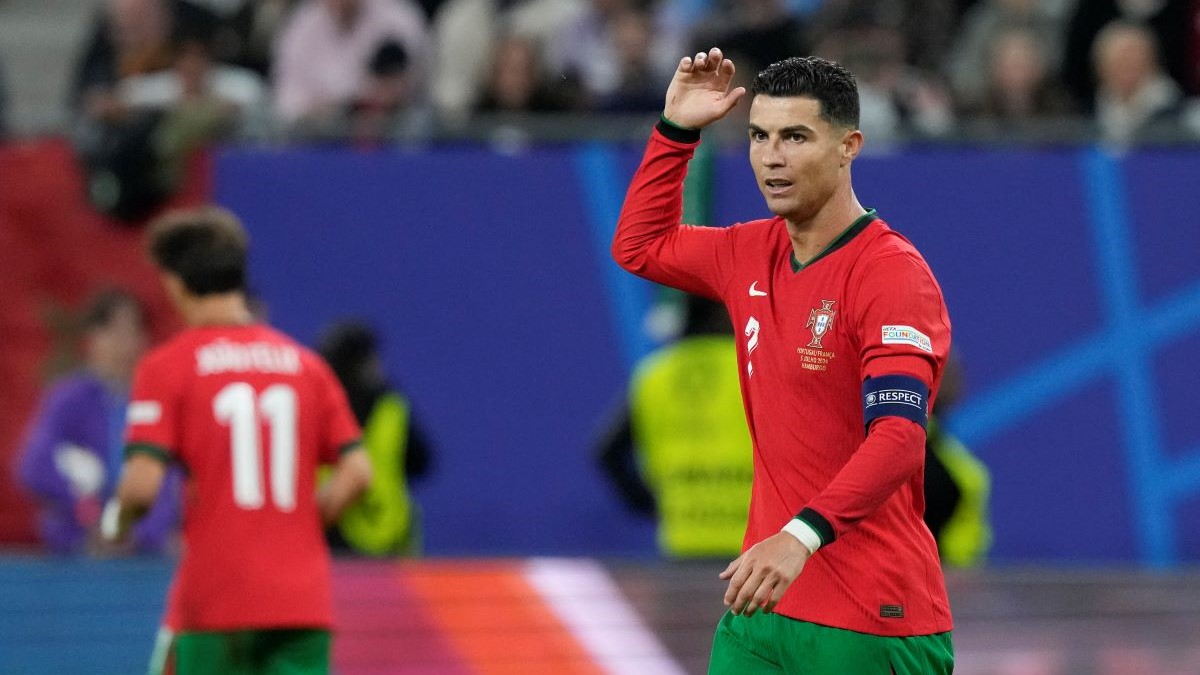 H UEFA θα βραβεύσει το Ρονάλντο για τον τίτλο του πρώτου σκόρερ στο Champions League