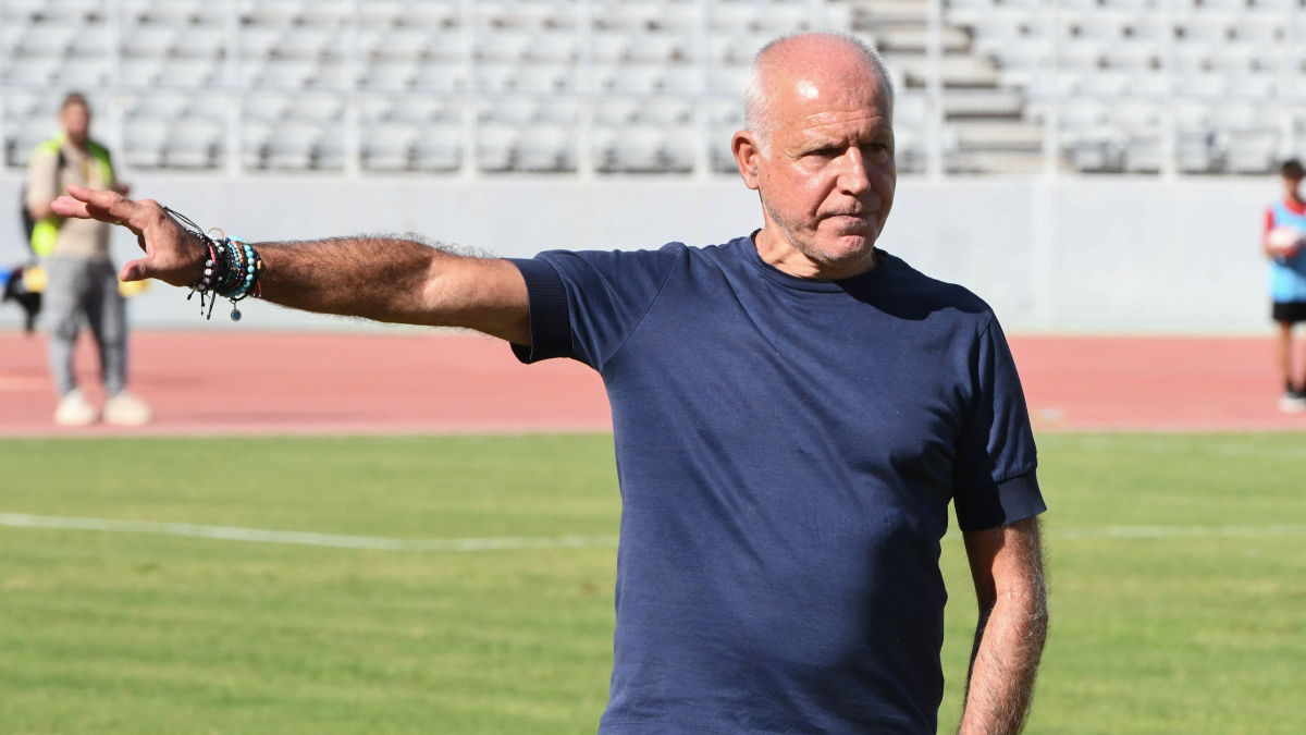 Αγιασμός λίγο πριν τη σέντρα του πρωταθλήματος για τη Καλαμάτα
