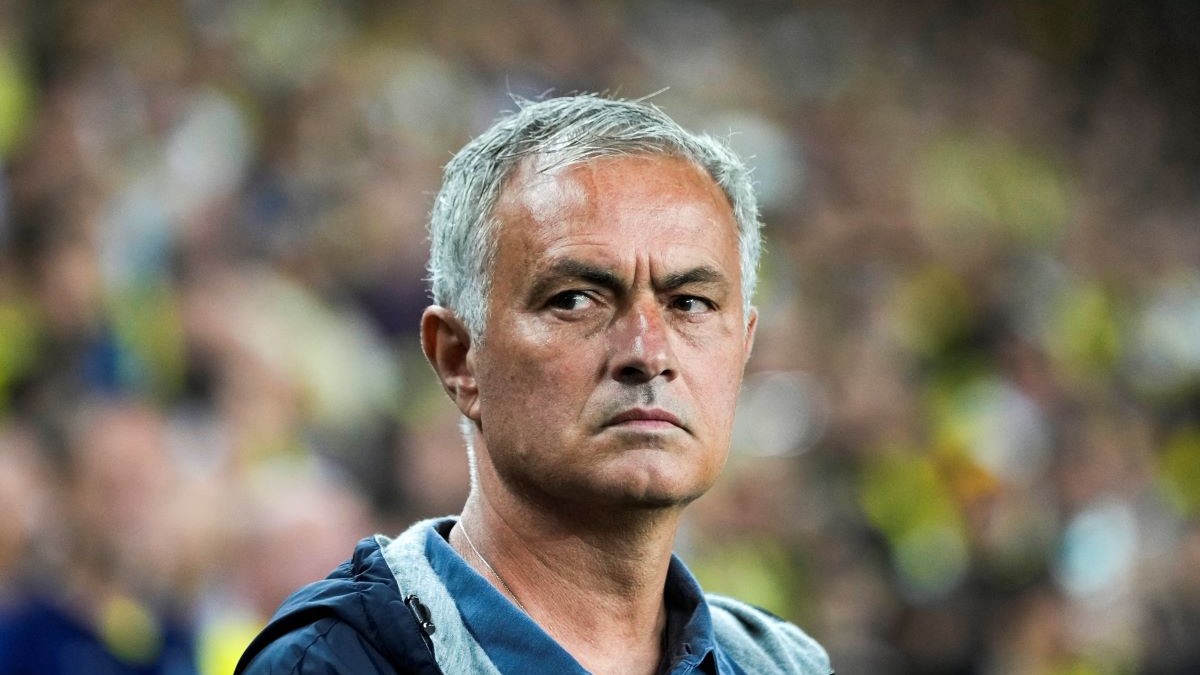 Μουρίνιο: «Η Premier League του 2018 μπορεί να αποδοθεί στη Γιουνάιτεντ, ελπίζω να μου δώσουν μετάλλιο και μπόνους»