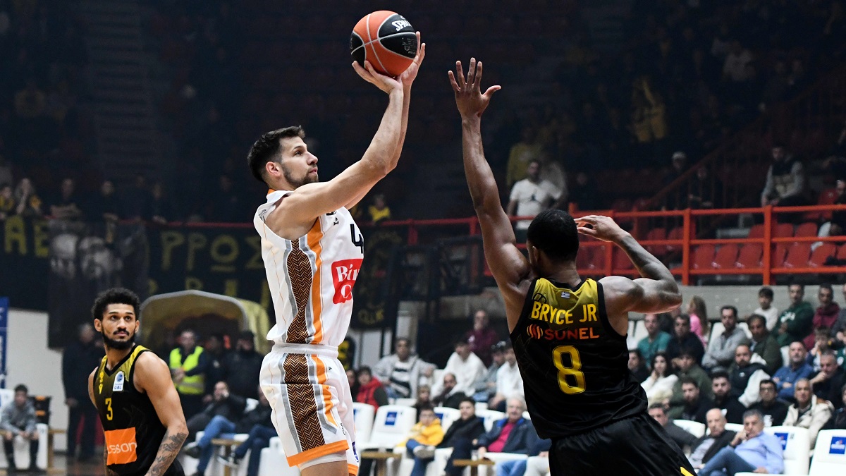 Νικητής ο Προμηθέας στο… χάος της Πάτρας (highlights)