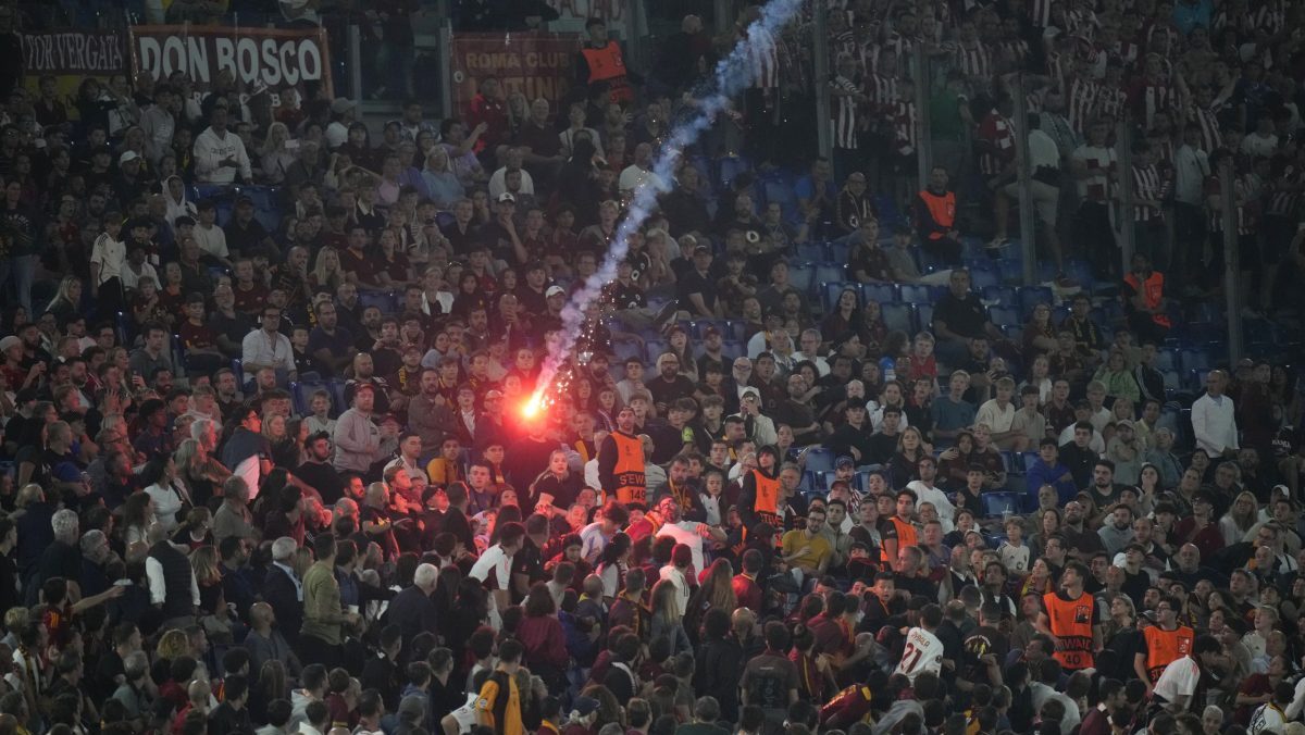 Εκτός ορίων οι οπαδοί της Ρόμα μετά την ισοπαλία με την Σεν Ζιλουάζ