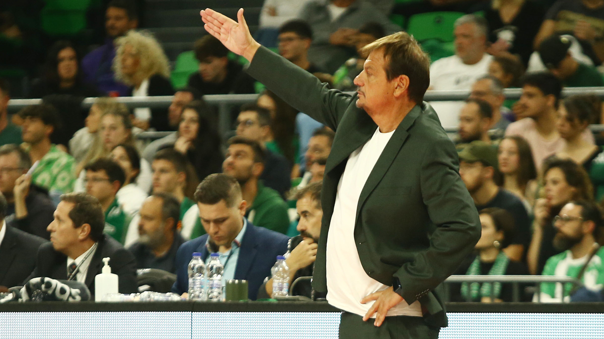 Άταμαν: «Παίξαμε πιο σοβαρά στο δεύτερο μέρος και στην άμυνα και στην επίθεση» (video)