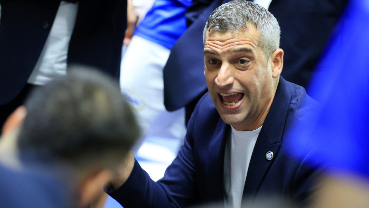 Παπανικολόπουλος: «Για μεγάλο χρονικό διάστημα ορίζαμε το ματς»