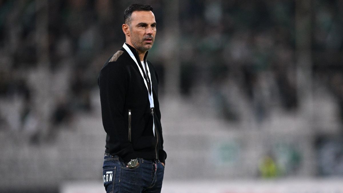 Τέλος από τον Βόλο ο Πουρσαϊτίδης