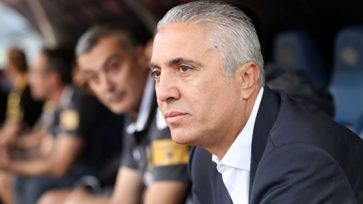 Ο Νίκος Κωστένογλου νέος προπονητής της ΑΕΚ Β΄ 