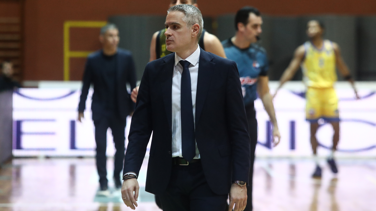 Kαστρίτης: «Θυσιαζόμαστε σε αγώνες και προπόνηση παρά τα προβλήματα»