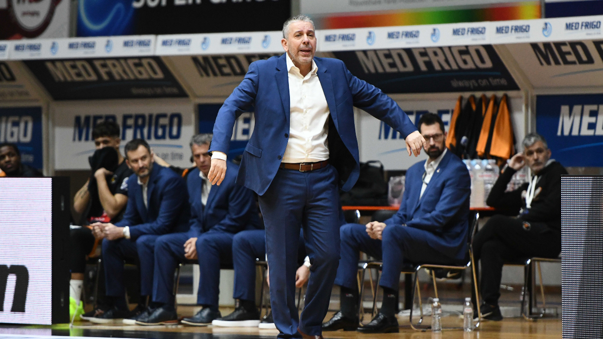 Παπαθεοδώρου: «Απογοητευτική εικόνα για 40 λεπτά, αναλαμβάνω την ευθύνη» (video)
