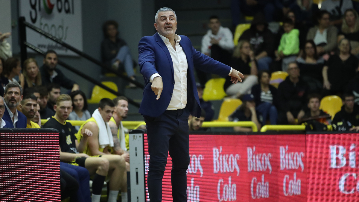 Φαβορί για τον πάγκο του Άρη ο Βετούλας