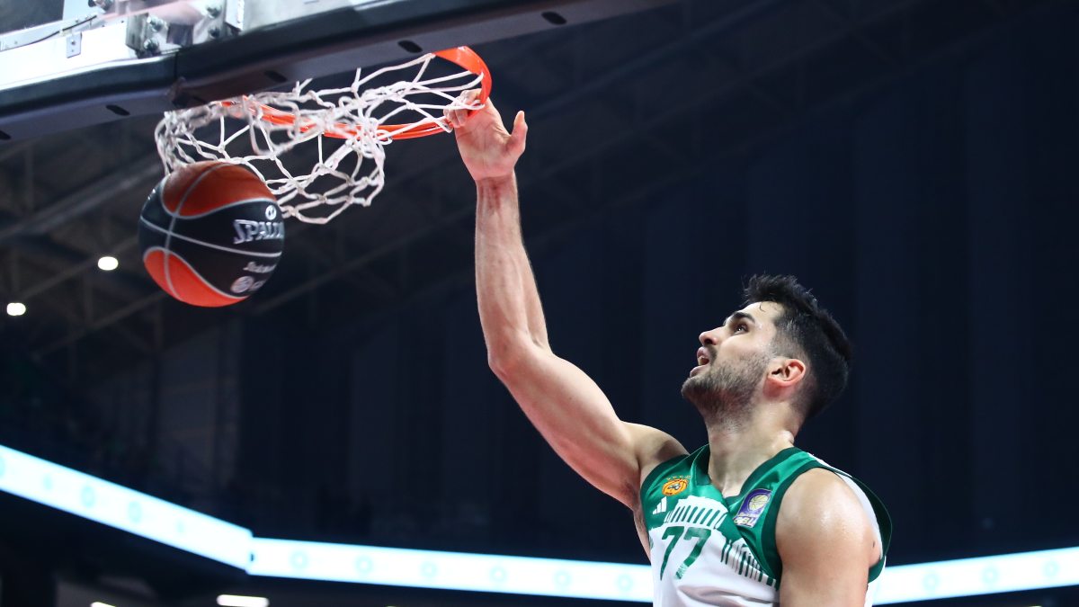 Το κάρφωμα του Γιούρτσεβεν στην κορυφή του Top-10 της GBL
