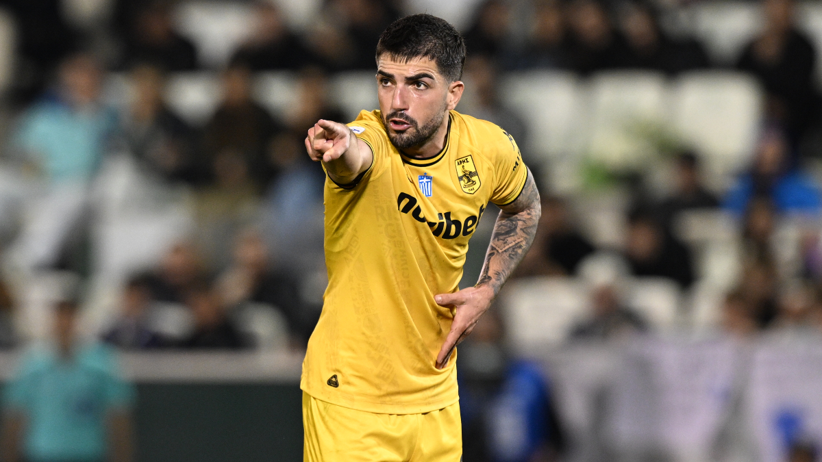 Eκτίει με Βόλο ο Μόντσου