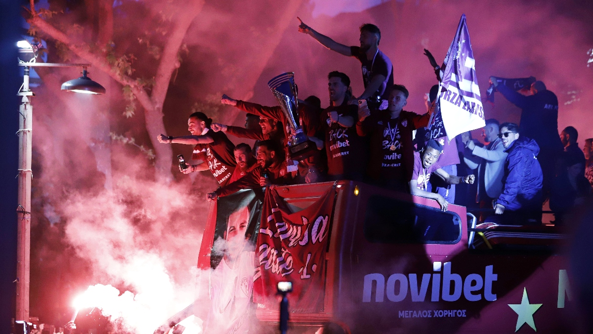 Χάμος στη Λάρισα μετά την άνοδο στη Super League (ΦΩΤΟρεπορτάζ+video)
