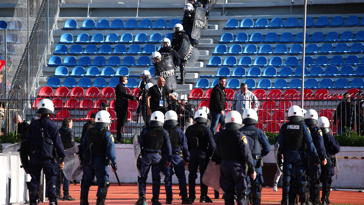 Σύλληψη οπαδού για απόπειρα ανθρωποκτονίας στο Πανιώνιος – Καλαμάτα