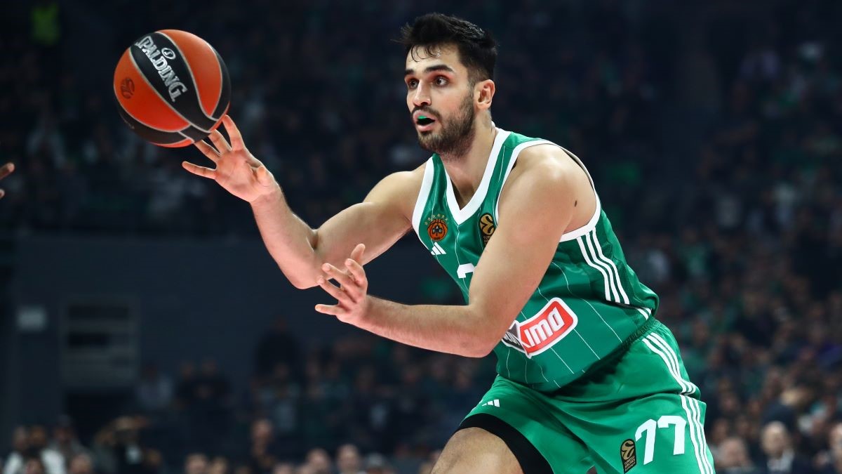 Ο Γιούρτσεβεν έμεινε εκτός από το Game 1 με το Περιστέρι