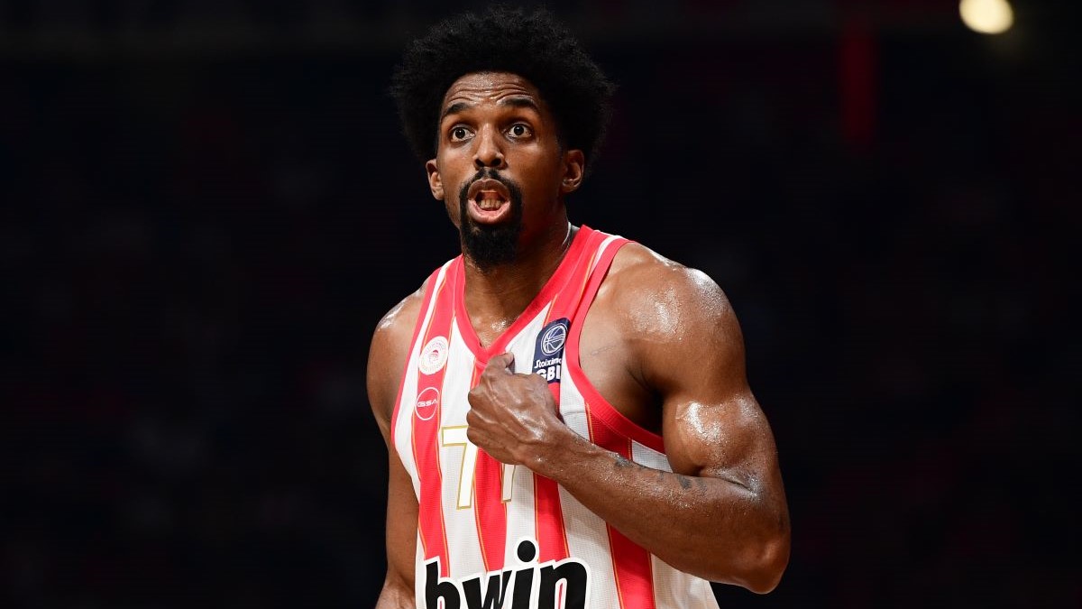Με τα ίδια πρόσωπα στο Game 3 ο Ολυμπιακός
