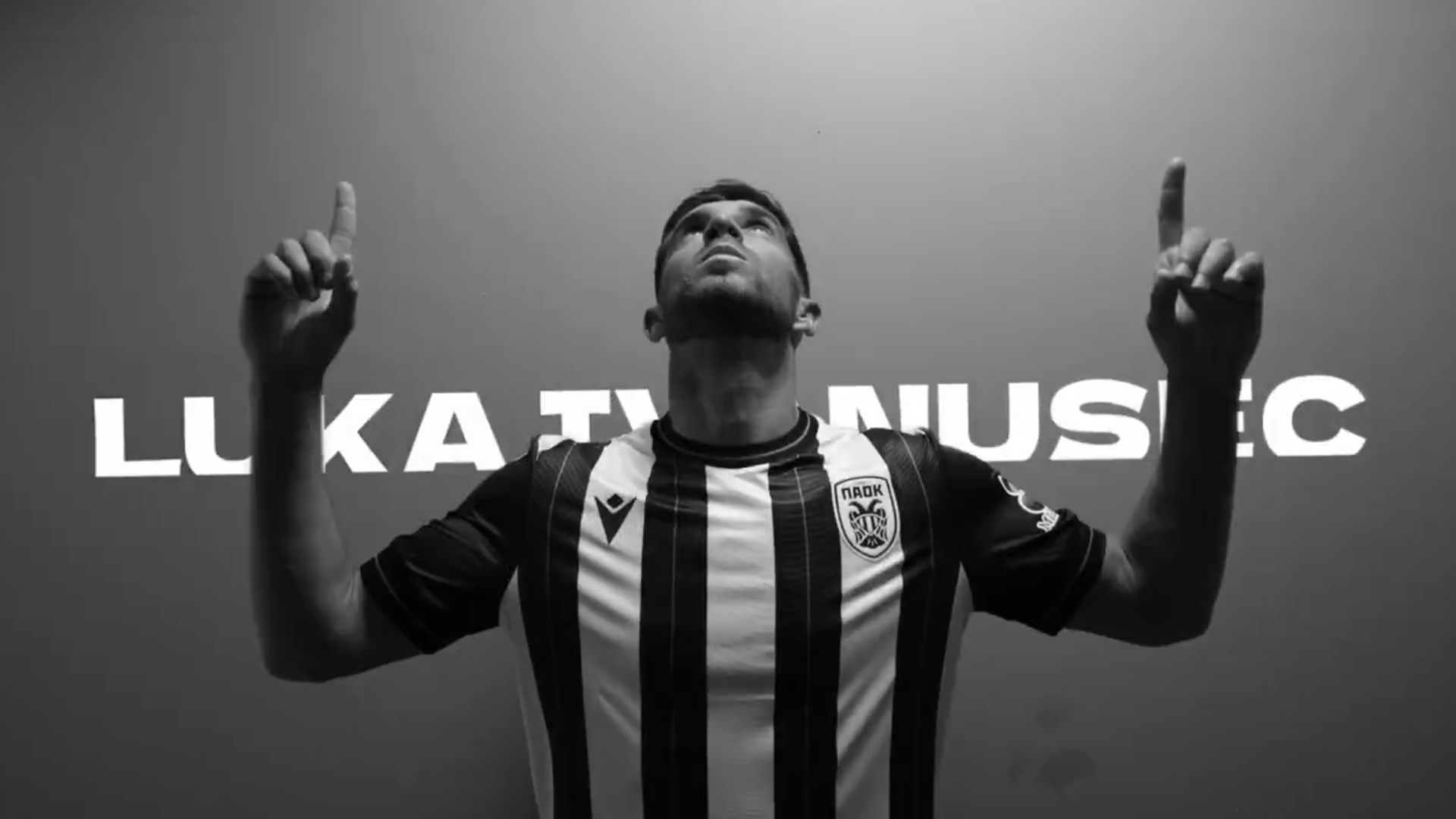 “Ασπρόμαυρος” και με τη βούλα ο Ιβανούσετς (vid)