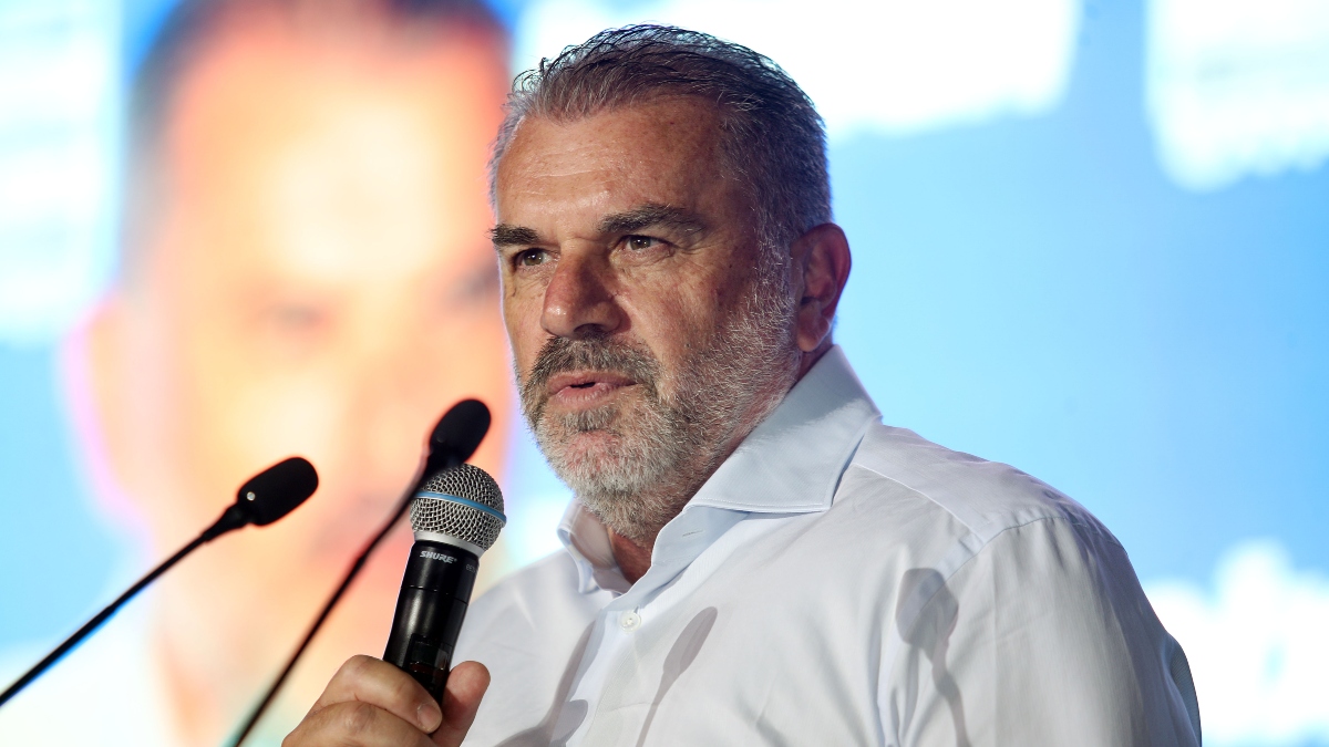 Ποστέκογλου: «Θέλω να σας κάνω υπερήφανους»