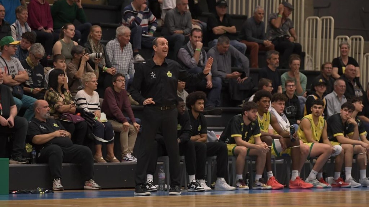 Χουγκάζ: «Στόχος στην Panionios Basketball Academy είναι να στελεχωθεί η ανδρική ομάδα»
