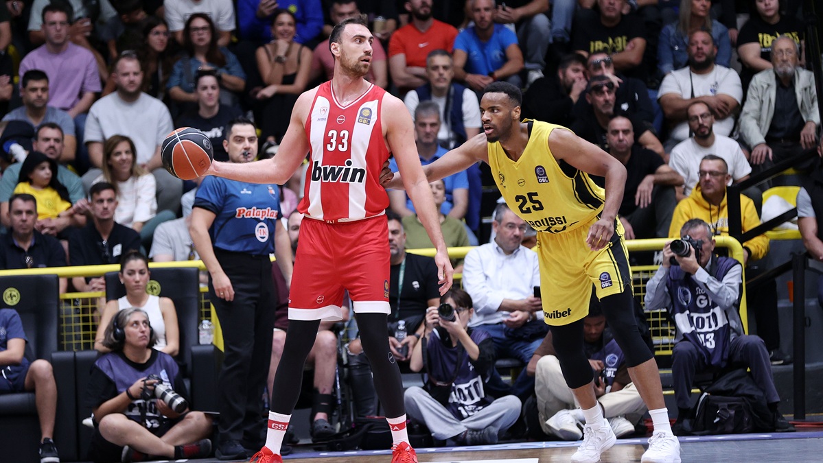 Επιβλητικό πέρασμα από το Μαρούσι για τον Ολυμπιακό