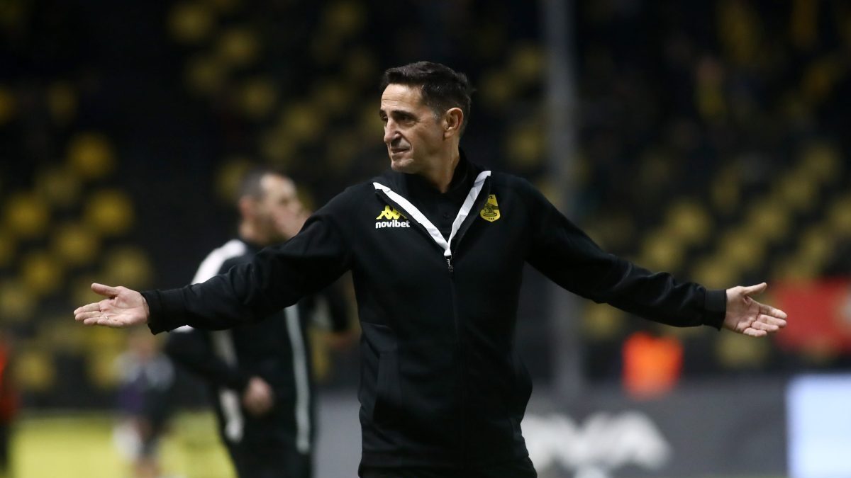 Χιμένεθ: «Σε κάθε προπόνηση έχουμε 4-5 τραυματίες… τι κάνανε με τον Ουζουνίδη το καλοκαίρι;»