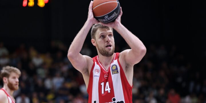 Βεζένκοφ στην ΕΡΤ: «Έχω χάσει πολλά σουτ, αλλά θα μπούνε, όλοι θέλουν να κερδίσουν στο ντέρμπι» (vid)