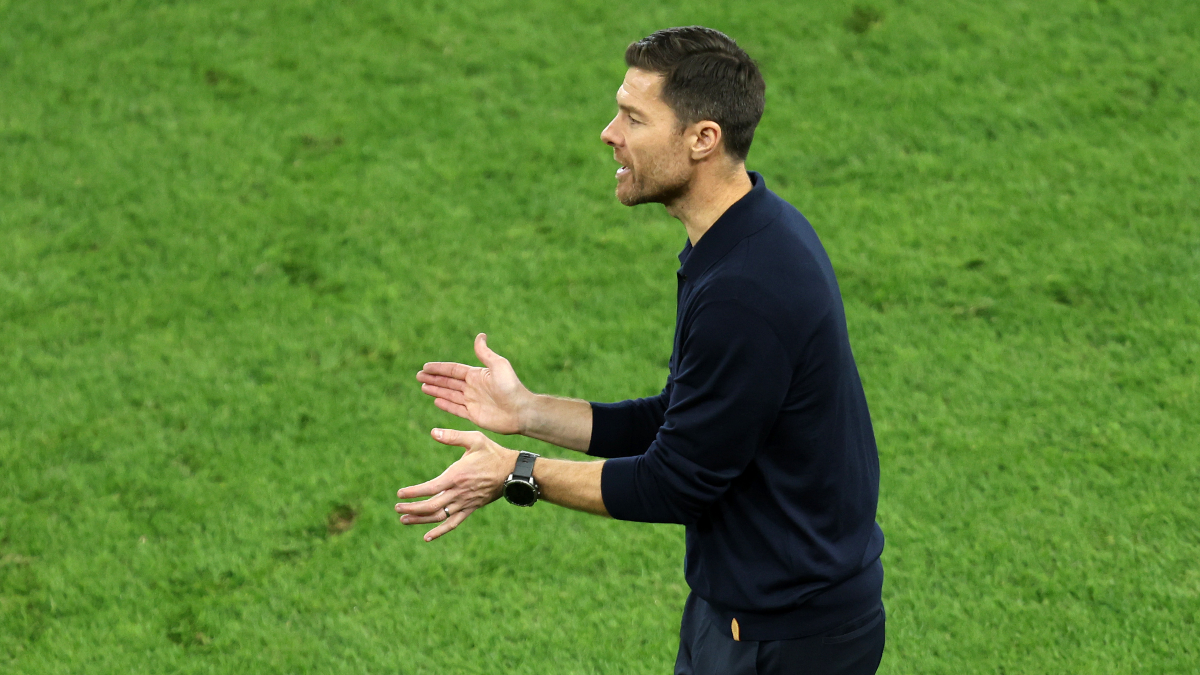 Τσάμπι Αλόνσο: «Ο Ολυμπιακός θα έπρεπε να έχει περισσότερους βαθμούς»