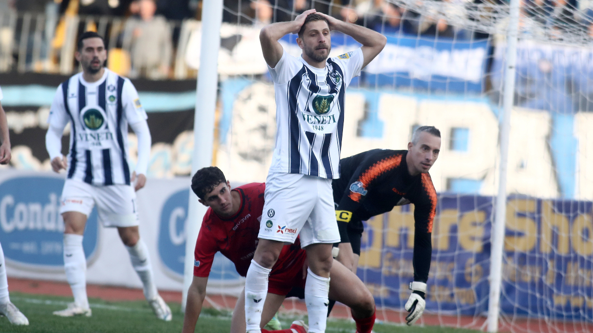 “Χ”αλάστρα του Καμπανιακού στον Ηρακλή, έκανε το χρέος του ο Πανιώνιος