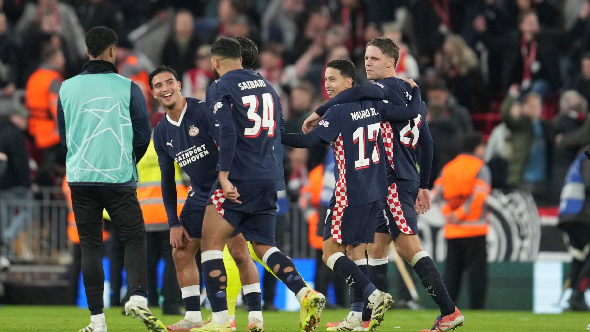 Σίφουνας Αϊντχόφεν άλωσε το “Άνφιλντ” με τεσσάρα