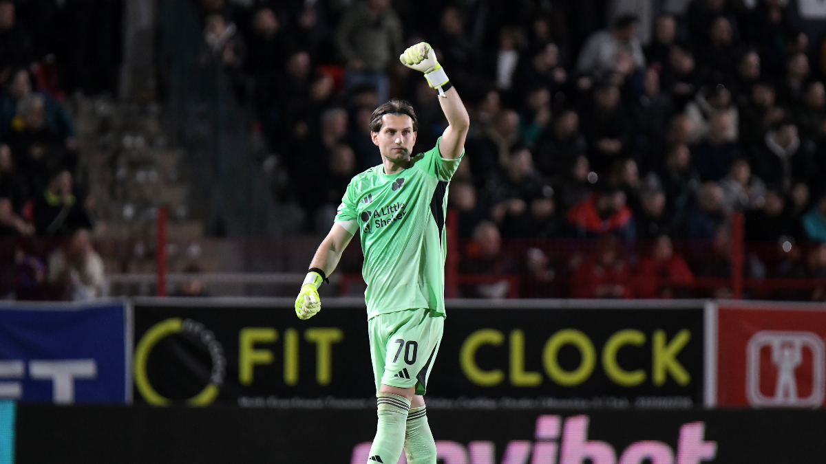 Κότσαρης: «Περαστικά στον Λαφόν, επέστρεψα στην ομάδα της καρδιάς μου»